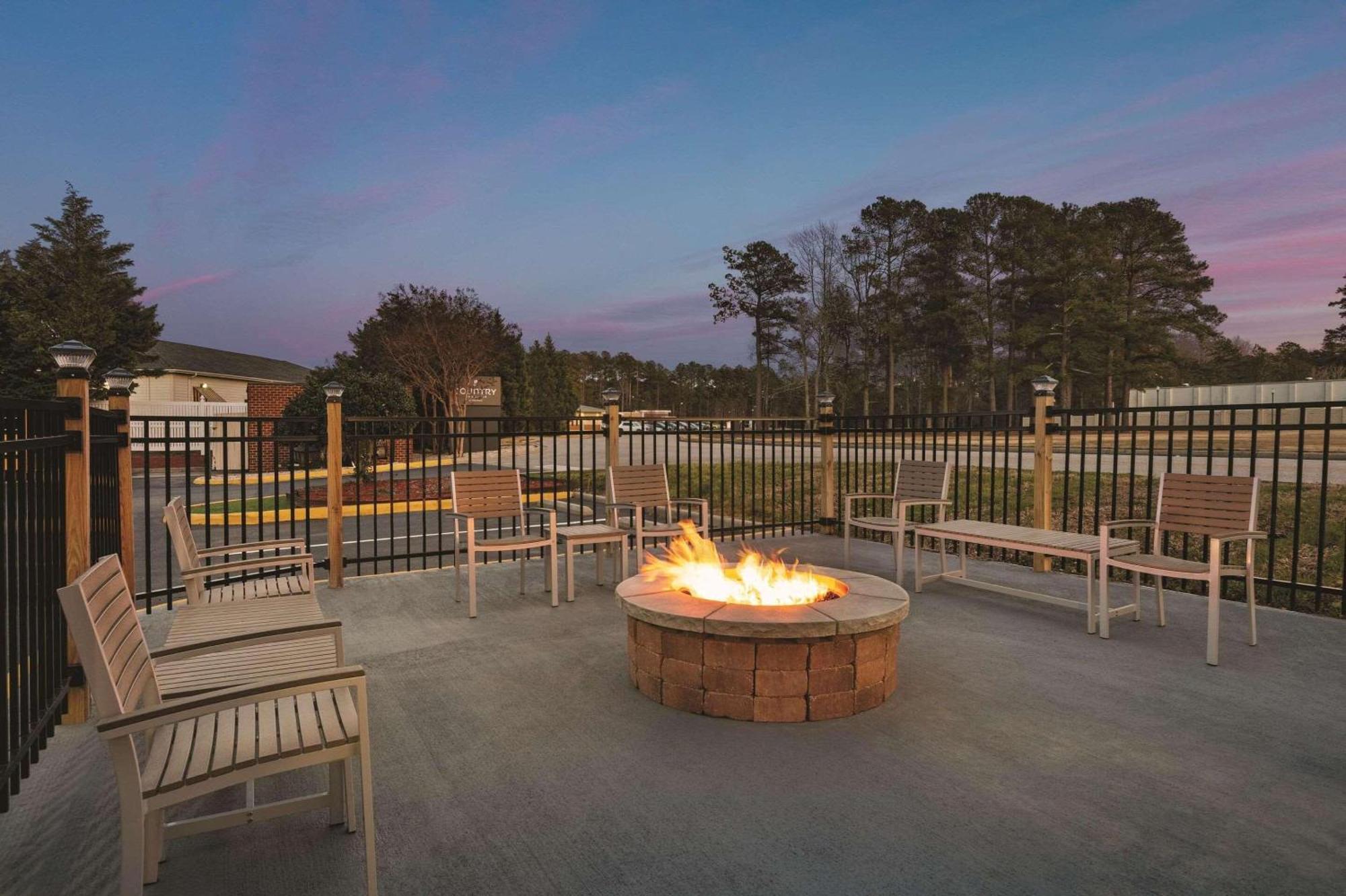 Country Inn & Suites By Radisson, Petersburg, Va المظهر الخارجي الصورة